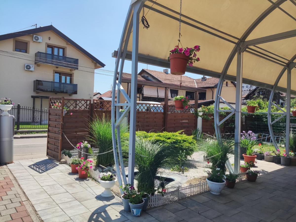 Relax Mm Banja Luka Hotel Exterior photo